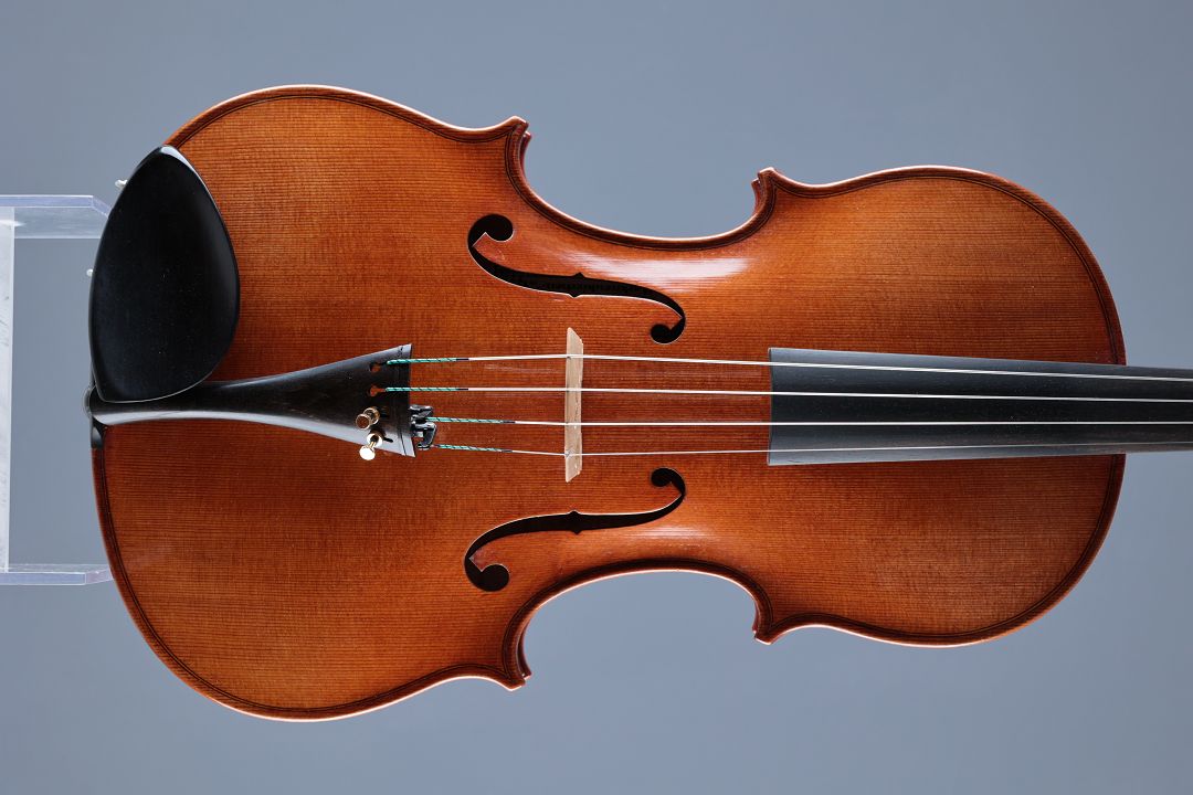 Voigt Jochen - Markneukirchen Anno 1977 - 42,5 cm - B-134